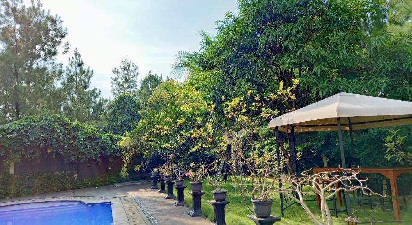 Villa Gathering Yuni Syahla Citaringgul Extérieur photo